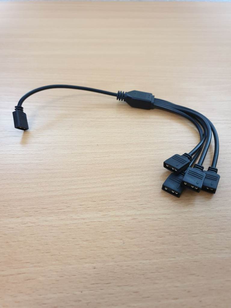 ARGB 3- Pin Splitter Cable – 1 to 4 Way