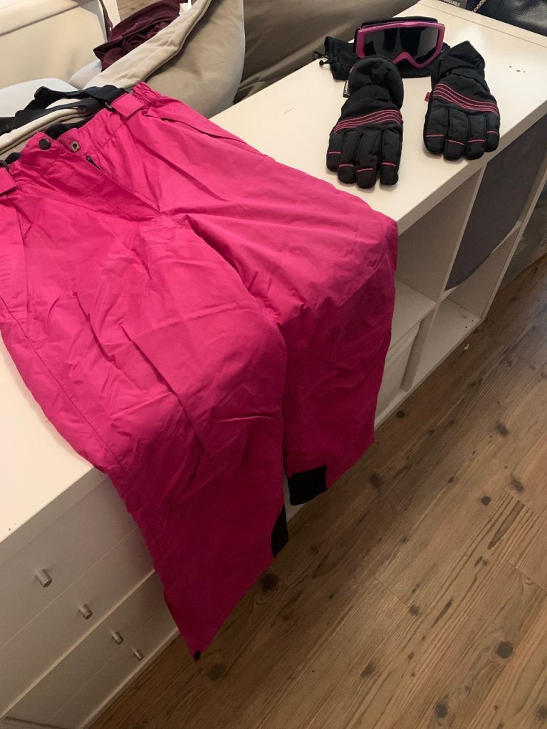 Children’s Ski  Trousers and accessories 
