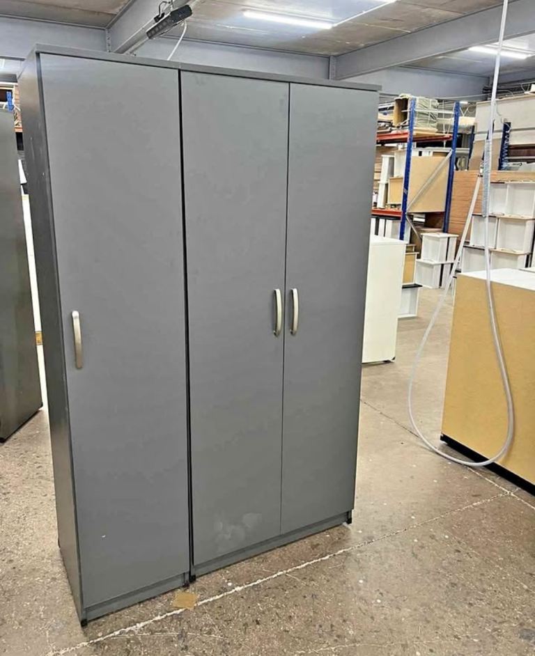 Clearance Sale On brand New fully assembled Wardrobes/Bedroom sets in Multiple size&Colour🚚Free Del