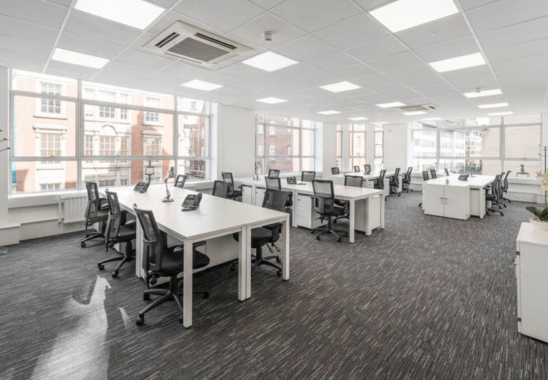 *Fitzrovia* Furnished Private Offices: 5 to 65 desks | Serviced Office to Rent in W1