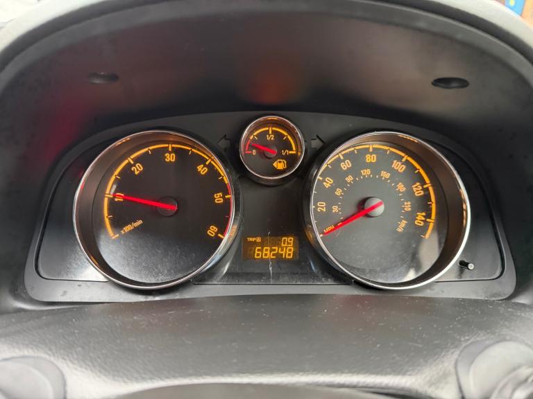 2011 Vauxhall Antara 2.2 CDTi Exclusiv 5dr HATCHBACK Diesel Manual