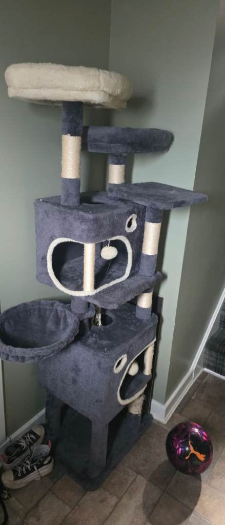 Cat tree