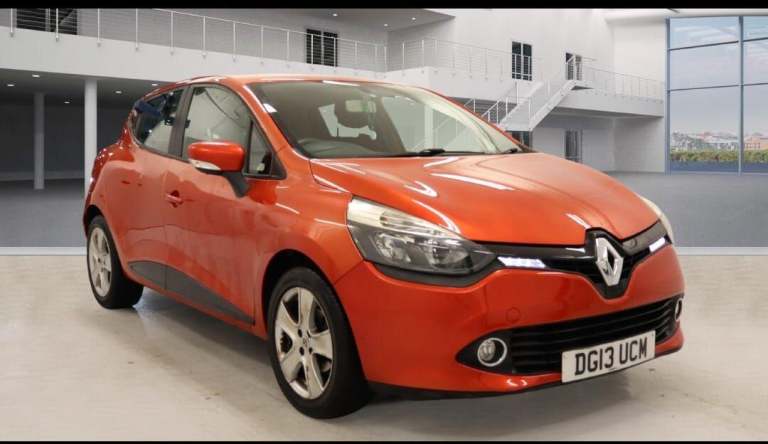 2013 Renault Clio 1.2 16V Expression+ 5dr HATCHBACK PETROL Manual