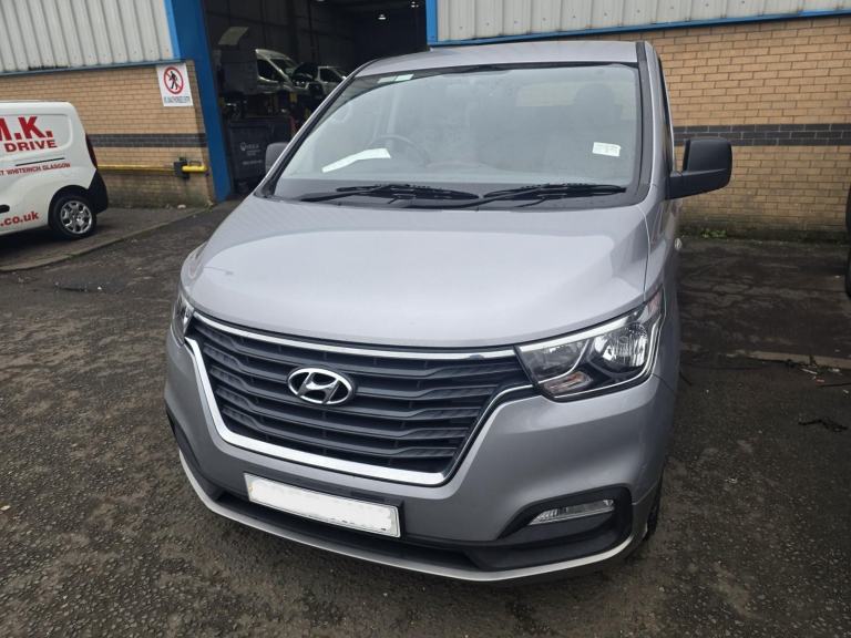 2019 Hyundai i800 2.5 CRDi SE Nav 5dr MPV Diesel Manual