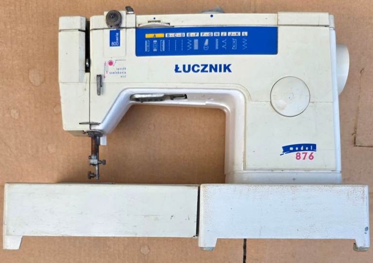 LUCZNIK SEWING Machine. SPARES or REPAIRS. Read Description Please.