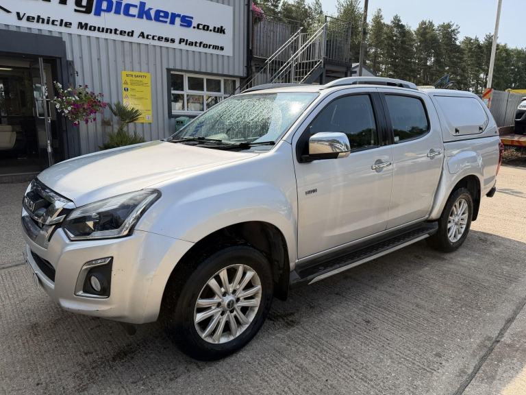 2020 Isuzu D-Max Utah Double Cab Pick Up Silver Truckman Navara Hilux
