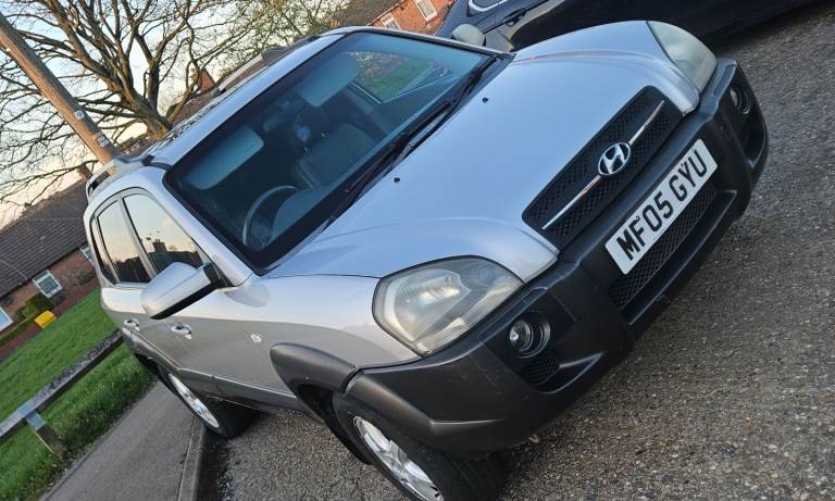Hyundai TUCSON CDX (2005)  2.0 CRTD CDX SUV 5dr Diesel Automatic (210 g/km, 111 bhp)