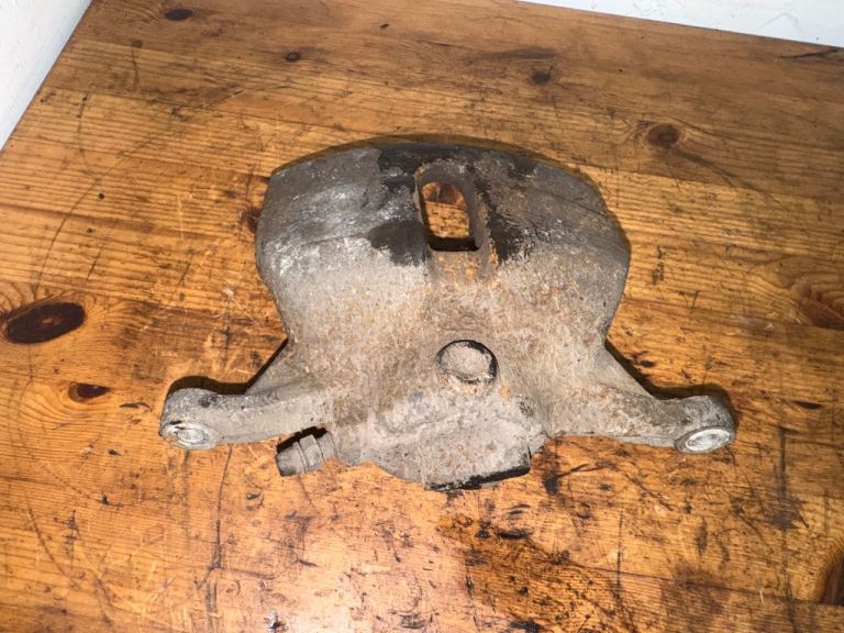 Left front brake caliper SKODA OCTAVIA III Combi (5E5, 5E6) 2.0 TDI 8V0615123,6791G 6791G -