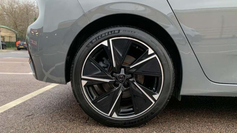 2024 Peugeot 308 115kW First Edition 54kWh 5dr Auto HATCHBACK ELECTRIC Automatic