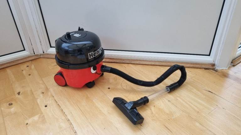 Toy Henry Hoover