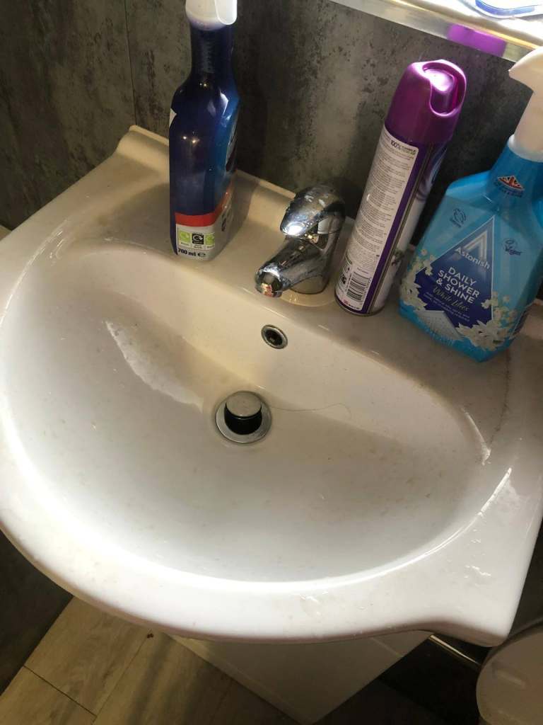 ✨ END OF TENANCY CLEANING – PROFESSIONAL, THOROUGH & COVERING ALL OF EAST LONDON ✨