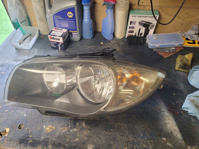 2010 bmw 1 series headlight