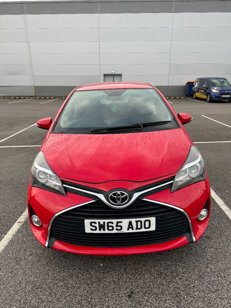 Toyota, YARIS, Hatchback, 2015, Manual, 998 (cc), 5 doors