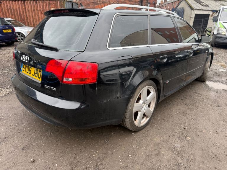 Audi a4 S line avant breaking all parts 