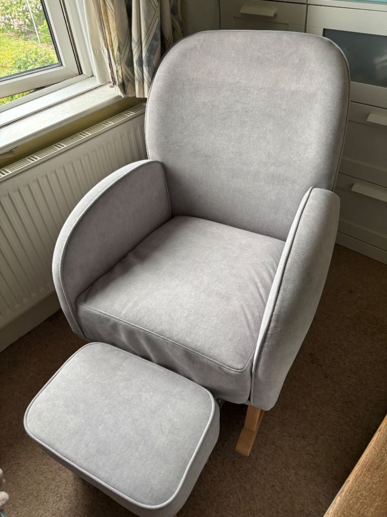 Nursing chair 