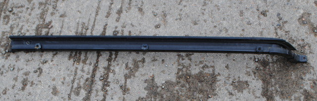 2015-2019 VAUXHALL VIVARO RENAULT TRAFIC NEARSIDE P/SIDE LOADING/SLIDING DOOR RUNNER GUIDE RAIL
