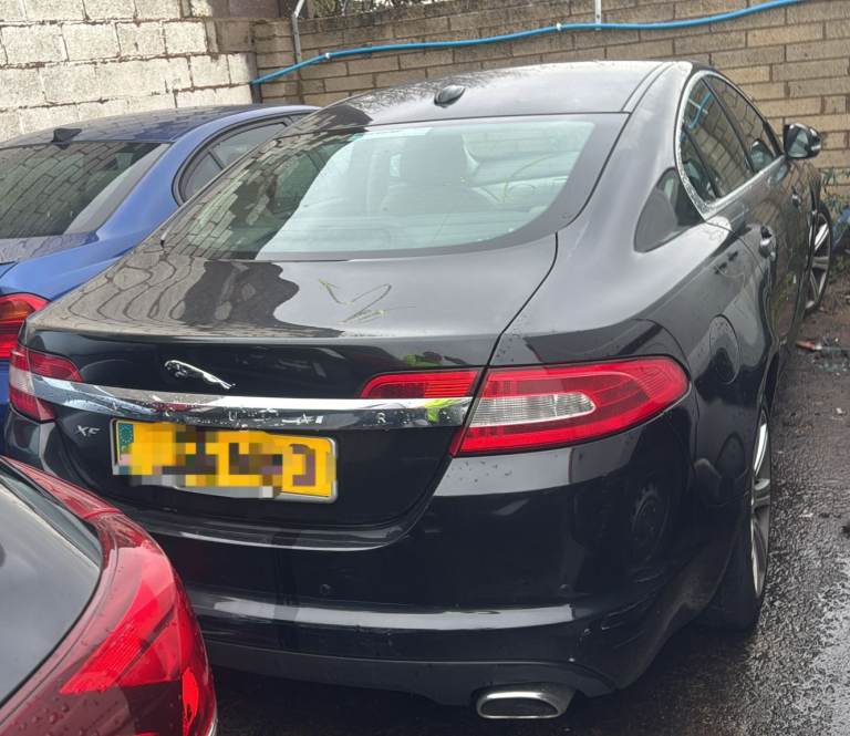 Breaking spare parts jaguar xf black 