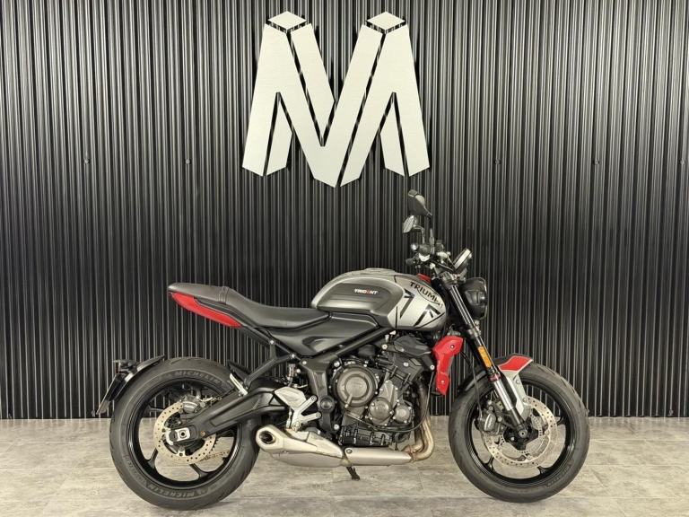 2022 Triumph Trident 660 660 Roadster/Retro Petrol Manual X-ring Euro 5 (82 ps)