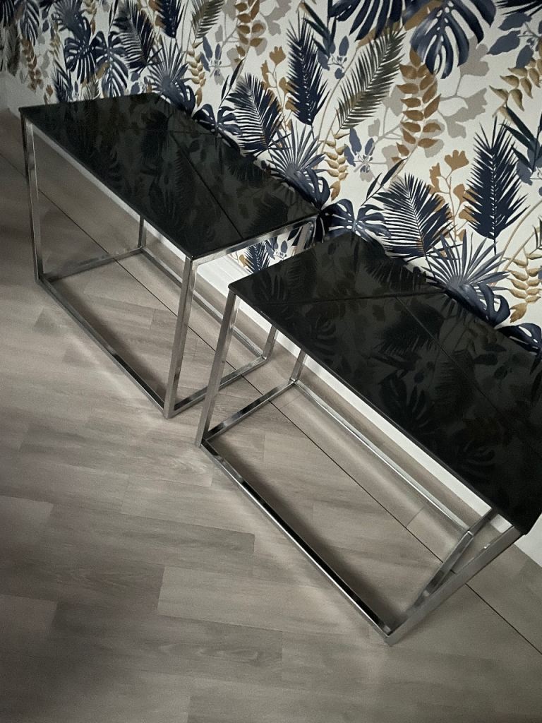 Onyx side tables
