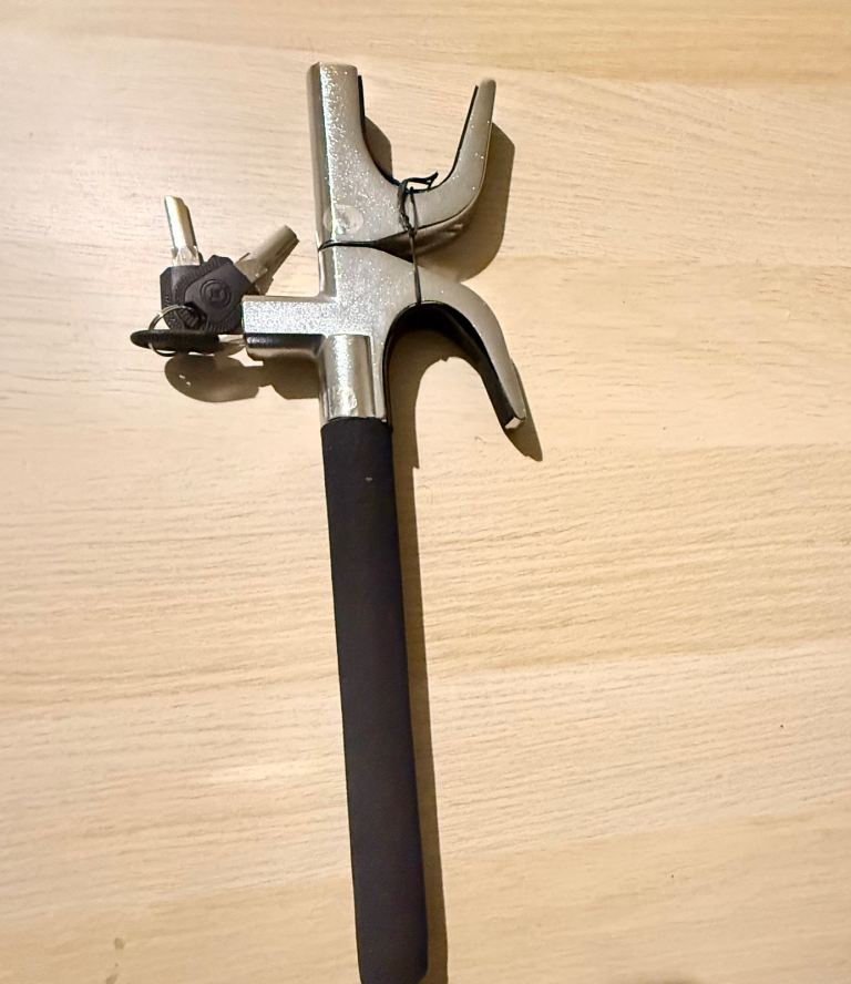 image for Turnart Steering Wheel Lock Universal