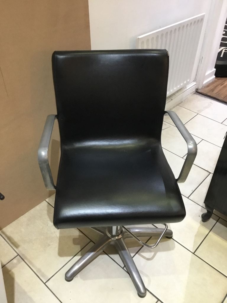 REM HAIRDRESSING CHAIRS x6 BARBERS/SALON