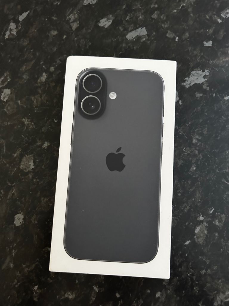 iPhone 17 new sealed 256gig