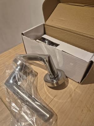 7 brand new chrome door handles £5 each or £35 for all of them