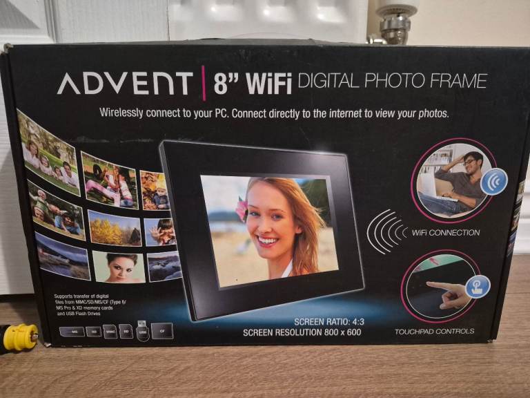 Digital photo frame