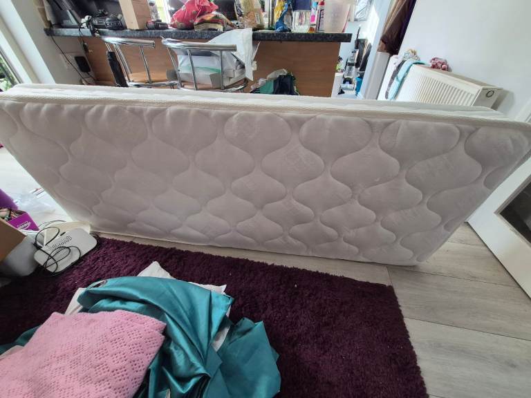 Small Single White Mattress - Good Condition