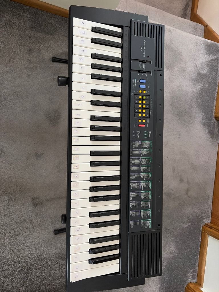 Vintage Concertmate 680 Electronic Keyboard – Good Condition