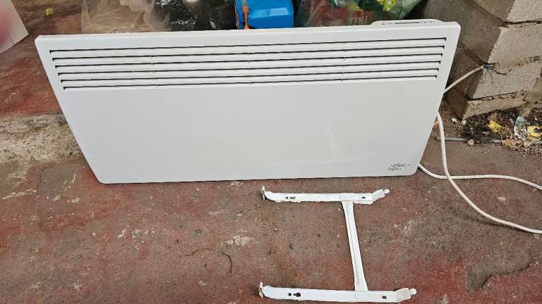 Hyco AC2000T Electric Panel Heater – Good Condition