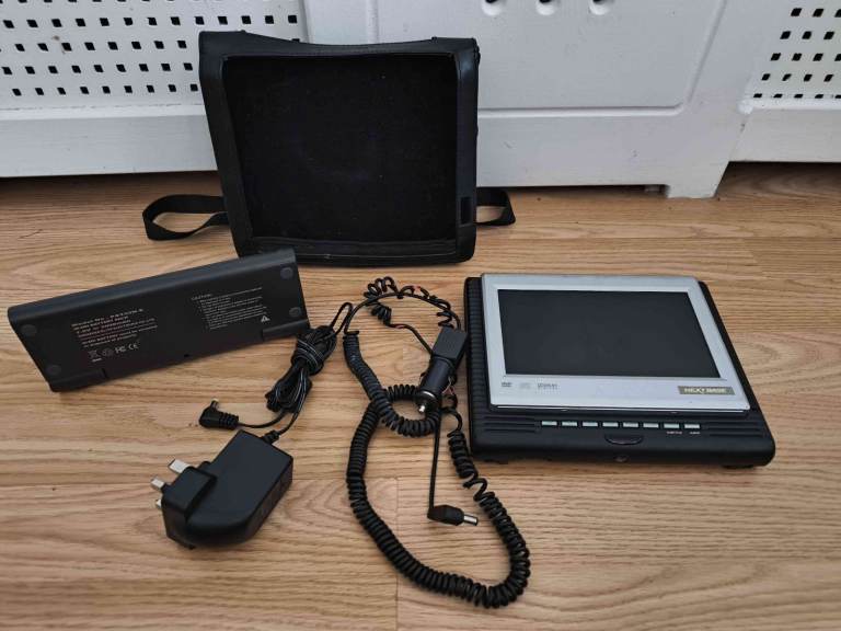 NextBase Portable DVD Player 7 inches