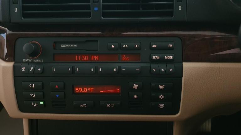 BMW 320D SE * GENUINE 6,000 MILES FROM NEW * YES 6,000 MILES WOW* AUTOMATIC