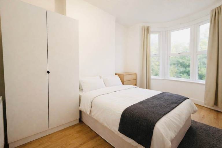 🌷Live in a Victorian House: Lovely Double Room - 5 minutes walk to Surrey Quays Station!