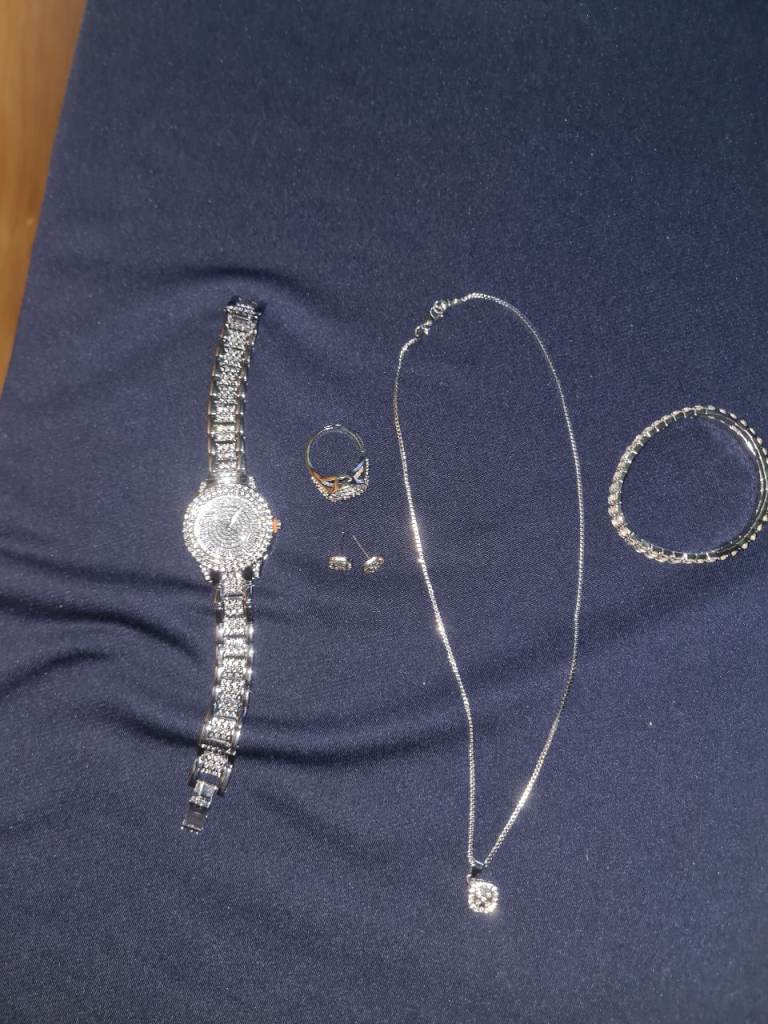 X5 Piece jewellery set