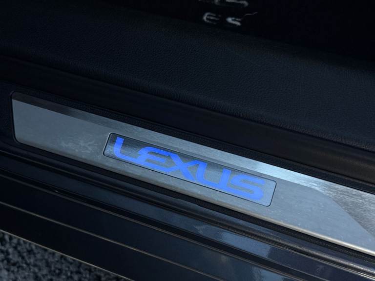 2023 Lexus ES 2.5 300h F Sport E-CVT Euro 6 (s/s) 4dr Saloon PETROL/ELECTRIC Automatic