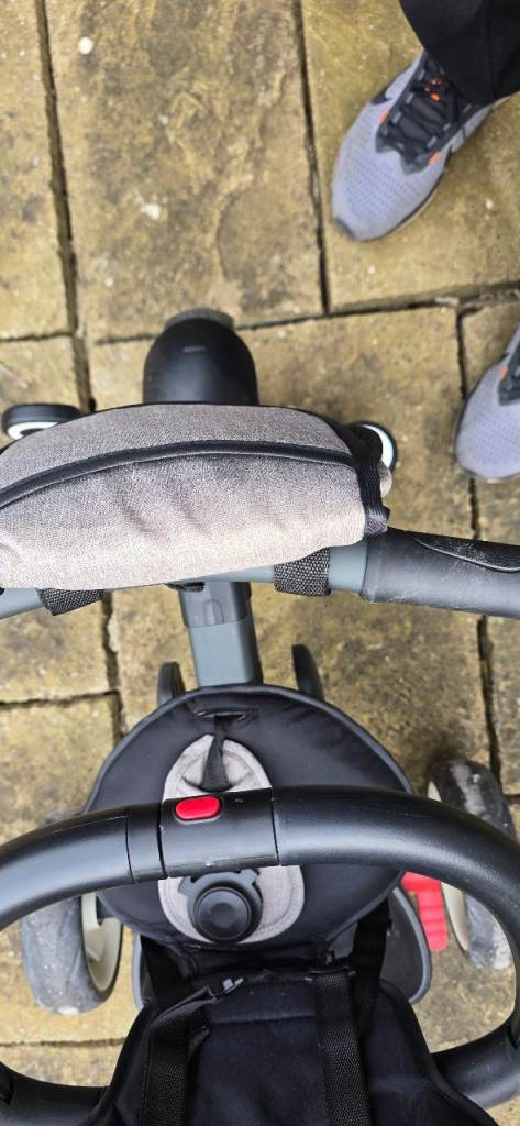 toddler trike with a parent push handle