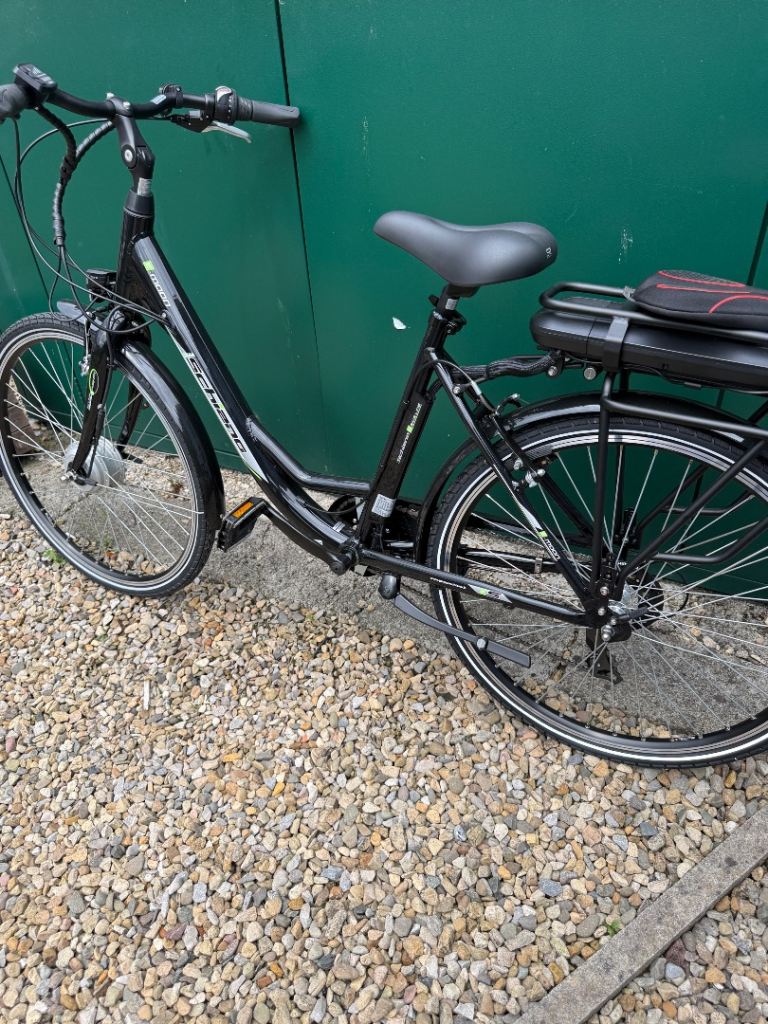 Schiano F.iLLi Women's Electric Bike - 26 inch wheels