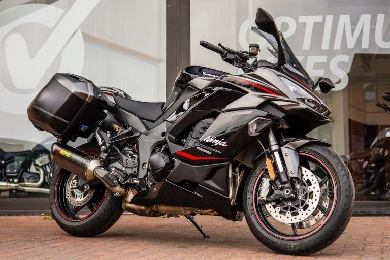 Kawasaki Z1100 NINJA Z1100 SX SE ! AKRO ! LOW MILES ! LUGGAGE ! STUNNING