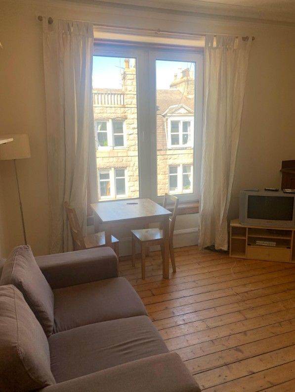 Top Floor , Rosemount Place, AB25 