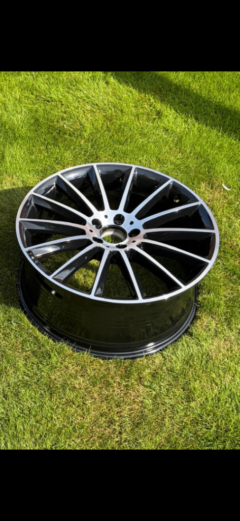 Genuine AMG Mercedes turbine alloy. 20 inch. Rear