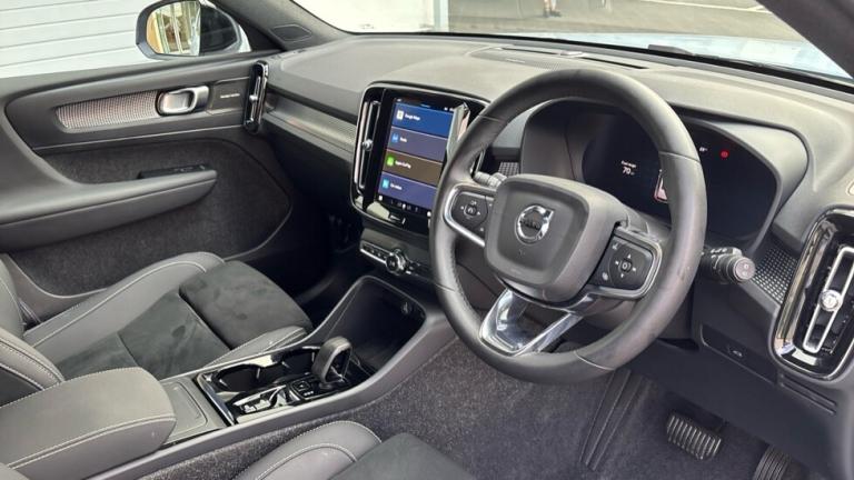 2025 Volvo XC40 Ultra, B4 Mild hybrid, Petrol, Dark Estate Petrol Automatic