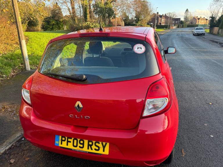 2009 Renault Clio 1.2 16V Extreme 3dr HATCHBACK Petrol Manual