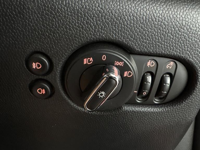 2017 MINI Hatch 1.5 Cooper 5dr Auto HATCHBACK PETROL Automatic