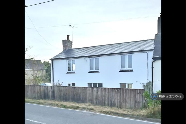 3 bedroom house in Broad Town, Broad Town, Swindon, SN4 (3 bed) (#2737542)