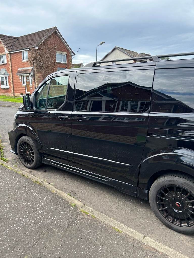 Stunning Ford Transit Custom 340 Limited Auto crew cab and MSRT full bodykit, 6 seater