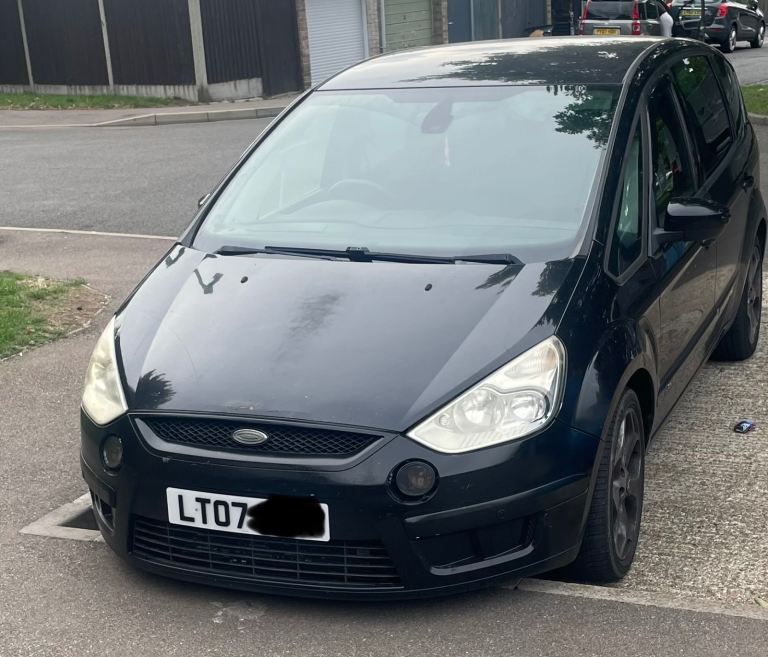 Rare 2.5 turbo petrol ( 7 seater ) Ford, S-MAX,