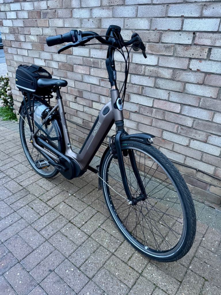 Gazelle Grenoble C7+ elite electric bicycle