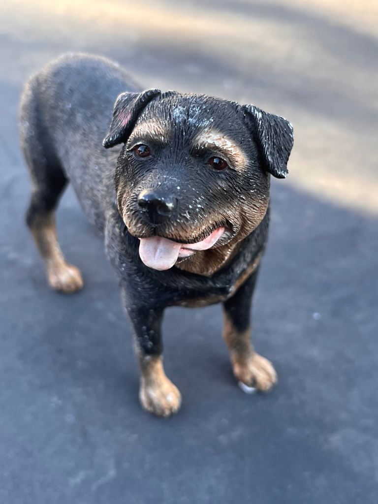 Small Polyresin Rottweiler Dog Ornament