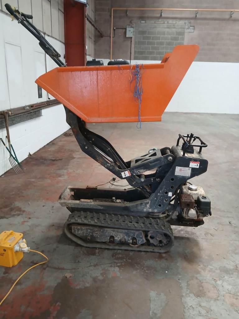 Tracked dumper